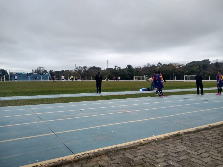 Futebol de campo movimentou o Complexo do Pamade no fim de semana