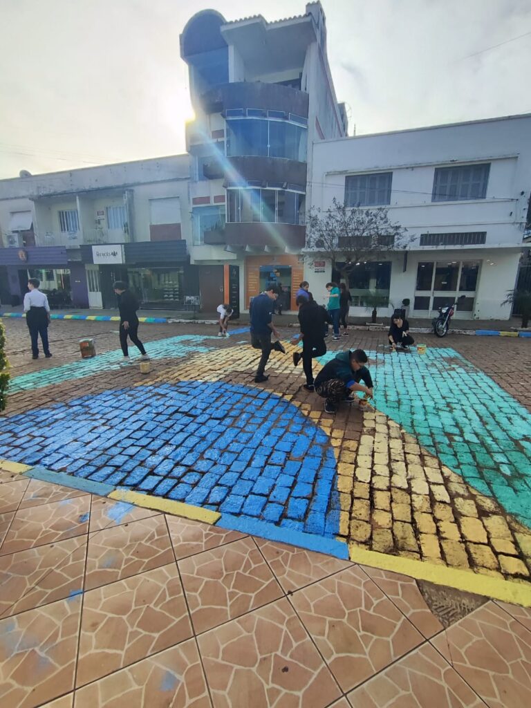 Rua Antão de Farias se transforma na “Rua da Copa” e encanta a comunidade sepeense