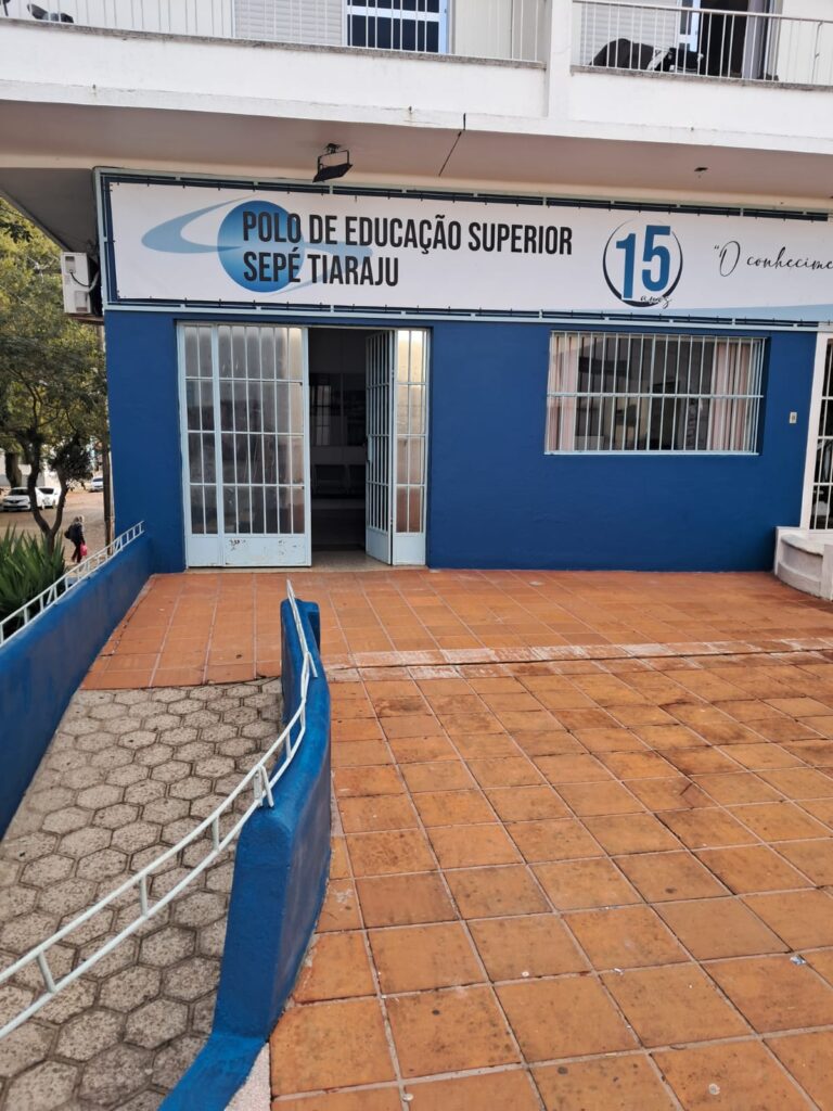 Polo de Educação Superior Sepé Tiaraju recebe revitalização na fachada